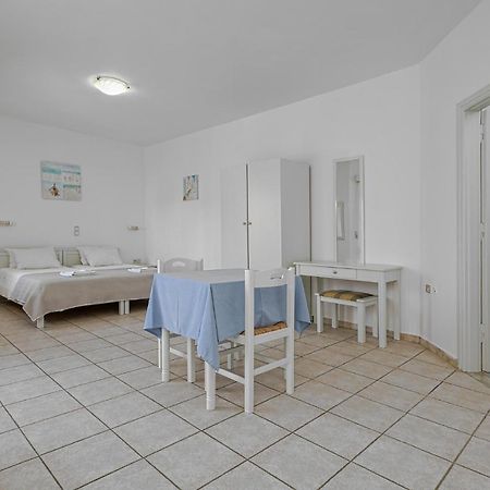 Marias Studios And Apartments Платаньяс Экстерьер фото