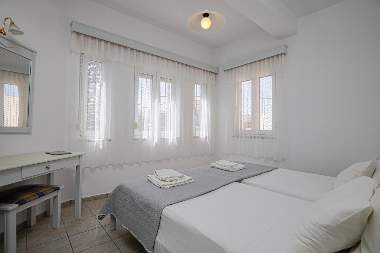Marias Studios And Apartments Платаньяс Номер фото